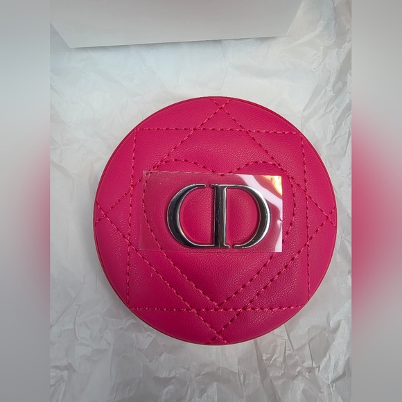 NEW Dior Cannage Heart Dual Compact Mirror! - Picture 3 of 10